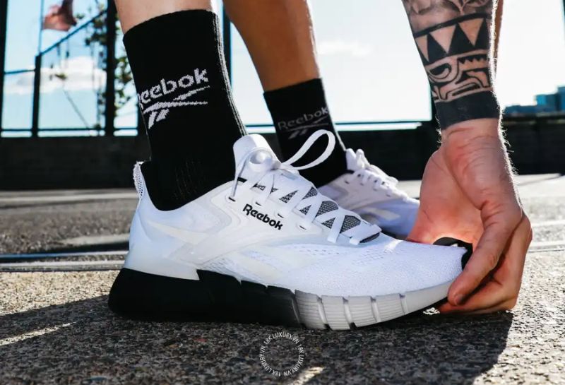 bang size giay reebok Sau khi đã xác định được chiều dài bàn chân, hãy tìm số đo tương ứng trong bảng size dành cho nam, nữ, trẻ em hoặc Unisex