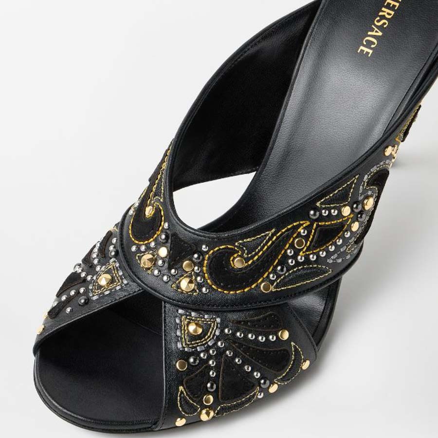 Dép Cao Gót Versace Gianni Embroidered Leather Mules 90 mm 1026874-1A19227_1B55J VSC233 15 Dép Cao Gót Versace Gianni Embroidered Leather Mules 90 mm 1026874-1A19227_1B55J VSC233