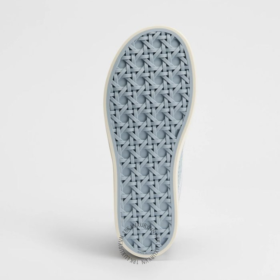 Giày Sneaker Dior Saltwind Bleu Ciel Dior Oblique Embroidered Cotton and White Lace KCK519OCC_S45B WWHG033 26 Giày Sneaker Dior Saltwind Bleu Ciel Dior Oblique Embroidered Cotton and White Lace KCK519OCC_S45B WWHG033
