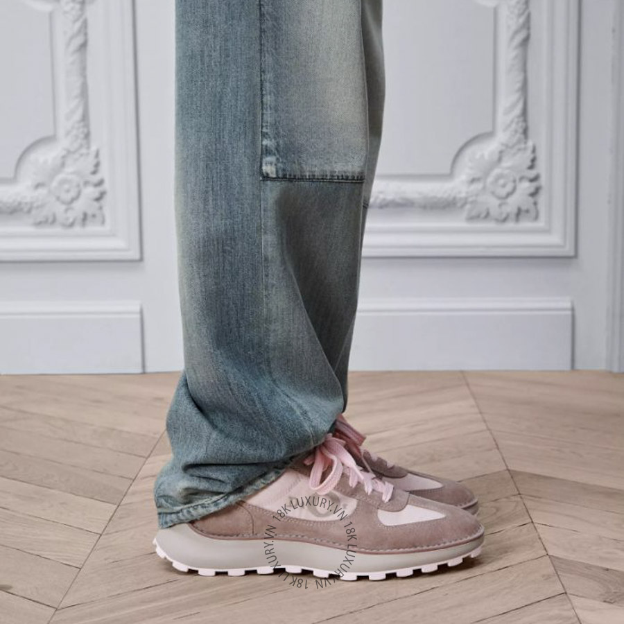 Giày Sneaker Dior Squash Rose Tendre Suede Calfskin and Technical Fabric KCK551TFS_S81P WWHG014 16 Giày Sneaker Dior Squash Rose Tendre Suede Calfskin and Technical Fabric KCK551TFS_S81P WWHG014