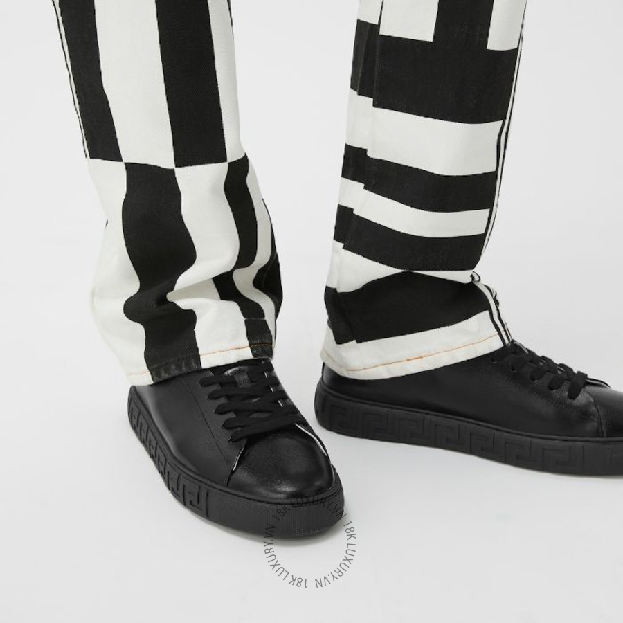 Giày Thể Thao Versace Greca Leather Sneakers 1024206-1A18384_2B020 VSC391