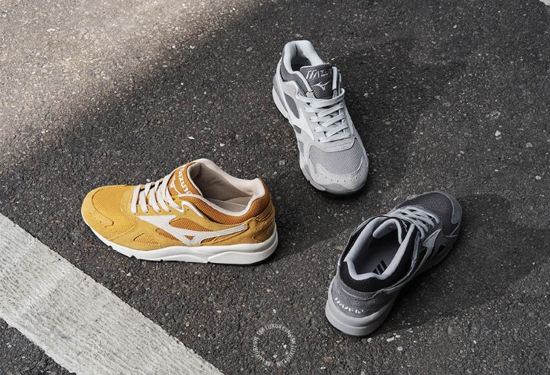 Người có chân bè nên ưu tiên các mẫu Mizuno có thiết kế rộng hoặc phiên bản dành cho bàn chân rộng