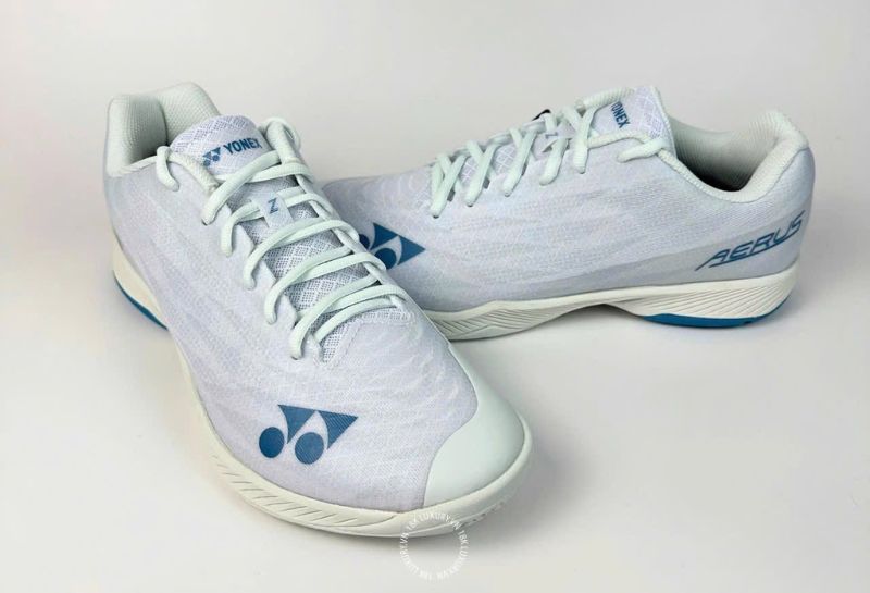 size giay cau long yonex Giày Yonex Aerus