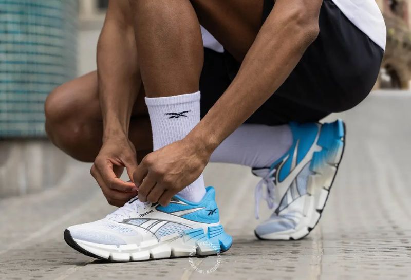 Bảng size giày Reebok tiêu chuẩn và cách chọn size giày vừa chân