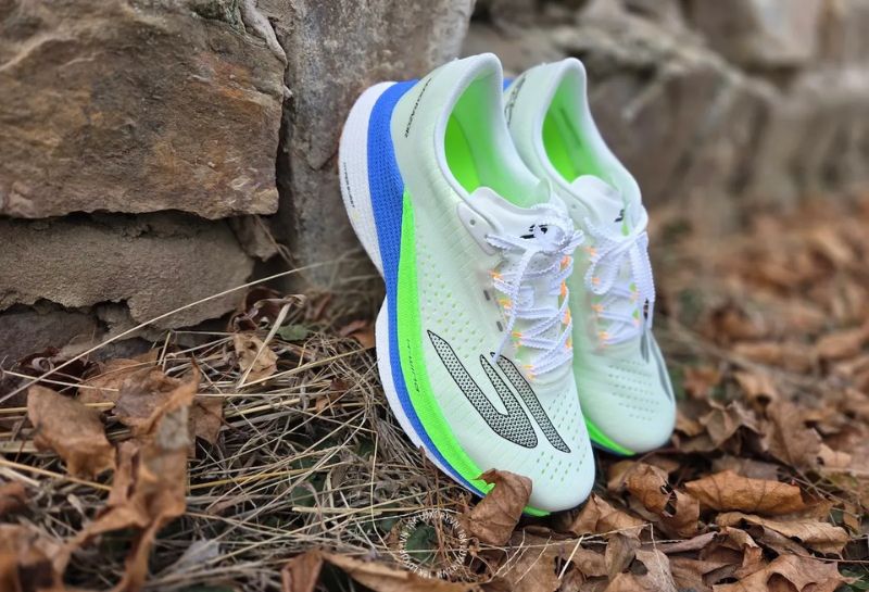 size giay skechers
