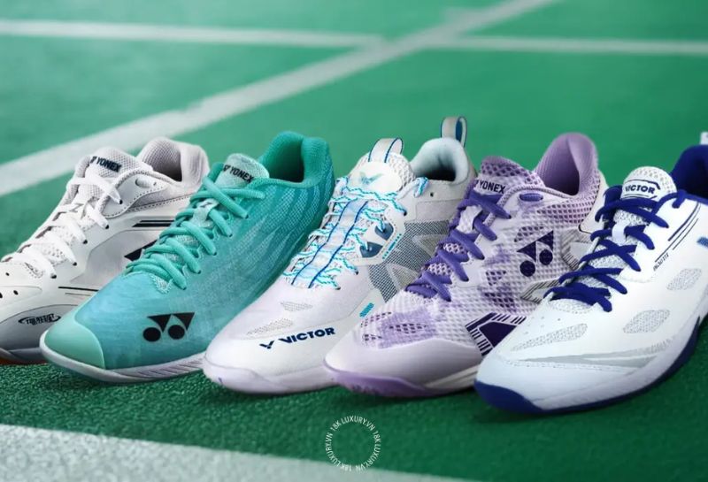 Bảng size giày Yonex tiêu chuẩn và cách chọn size vừa chân nhất