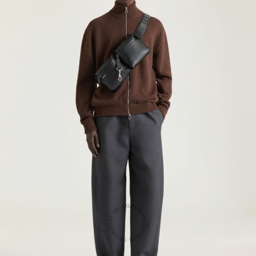 Túi Bao Tử Givenchy Cargo belt bag in leather with studs BK50G6K21Y-001 GCT07