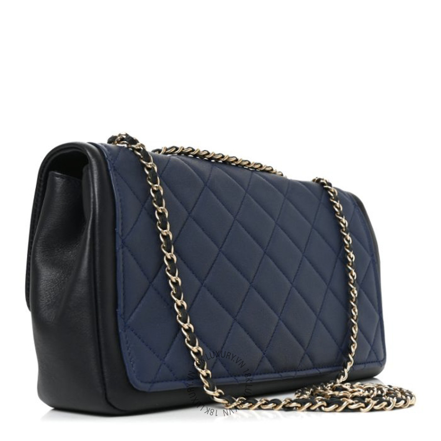Túi Đeo Chéo Chanel Calfskin Quilted Medium Graphic Flap Blue Black CDBC649