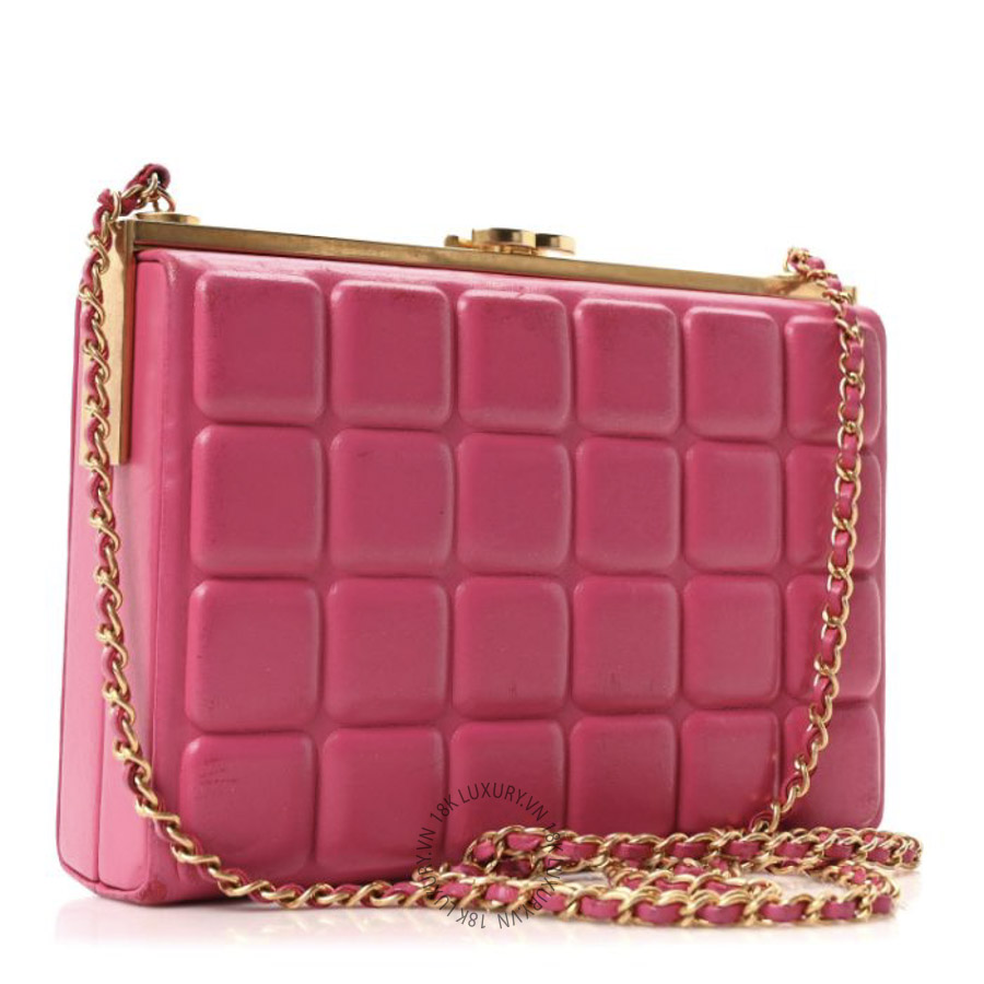 Túi Đeo Chéo Chanel Lambskin Chocolate Bar Lock Clutch Bag Pink CDBC1047
