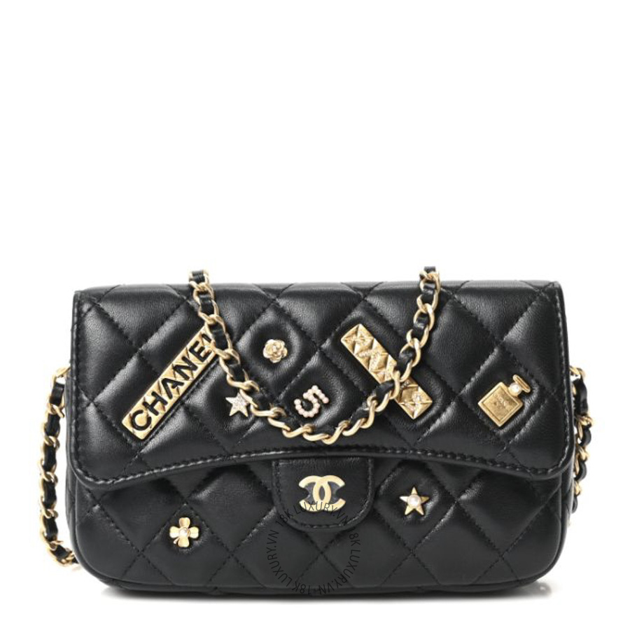 Túi Đeo Chéo Chanel Lambskin Quilted Charm Flap Phone Holder With Chain Black CDBC661