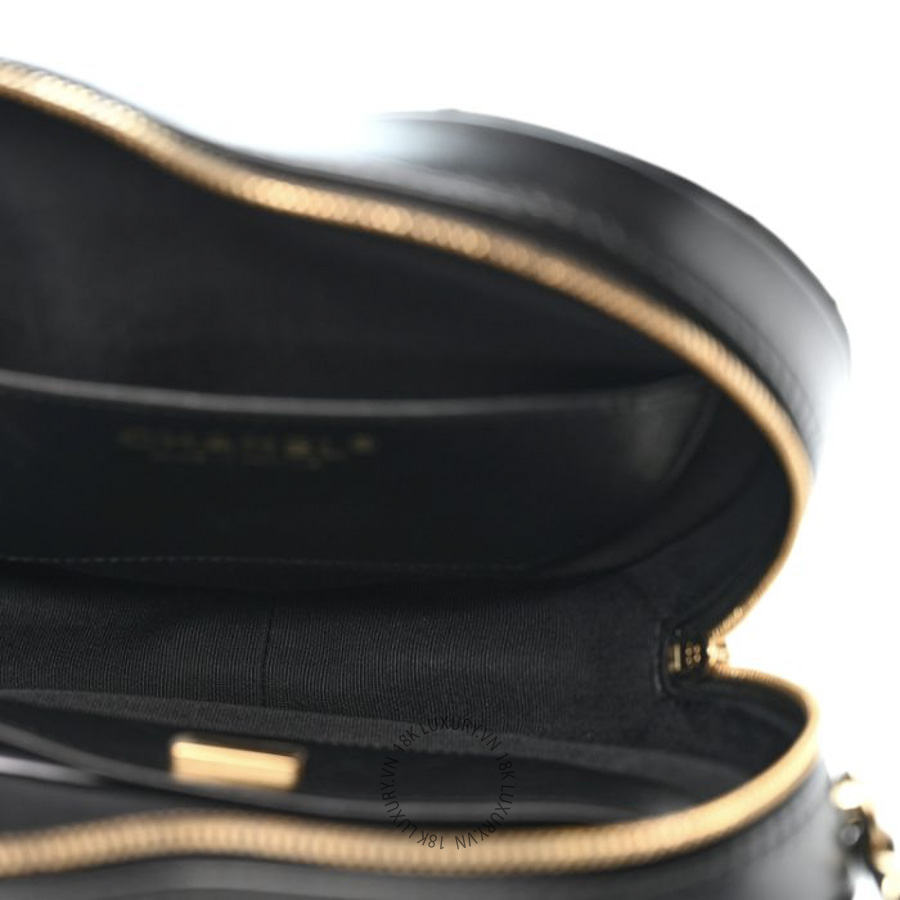 Túi Đeo Chéo Chanel Lambskin Quilted Large CC In Love Heart Bag Black CDBC639 21 Túi Đeo Chéo Chanel Lambskin Quilted Large CC In Love Heart Bag Black CDBC639