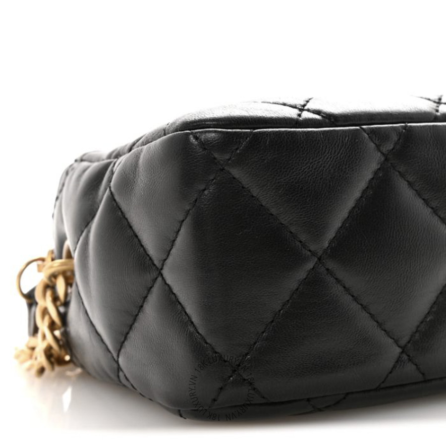 Túi Đeo Chéo Chanel Lambskin Quilted Mini Pillow Crush Camera Case Black CDBC1099 19 Túi Đeo Chéo Chanel Lambskin Quilted Mini Pillow Crush Camera Case Black CDBC1099