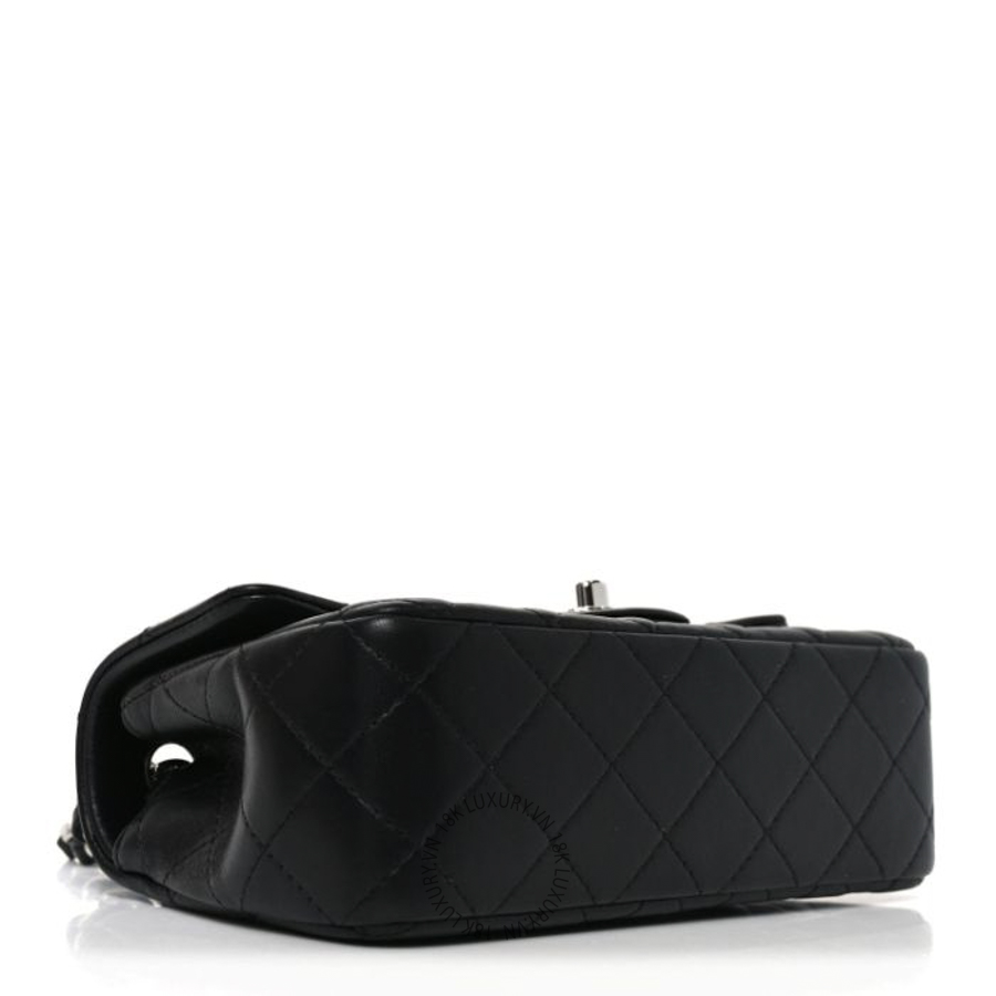 Túi Đeo Chéo Chanel Lambskin Quilted Mini Rectangular Flap Black CDBC047 18 Túi Đeo Chéo Chanel Lambskin Quilted Mini Rectangular Flap Black CDBC047