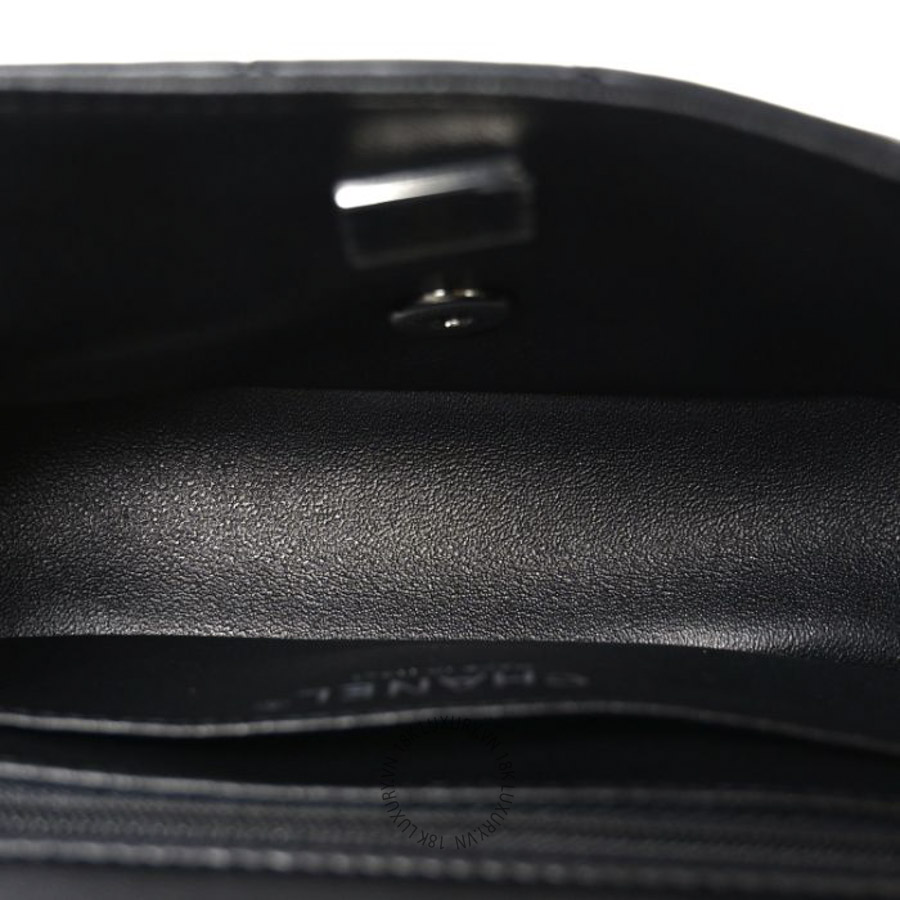Túi Đeo Chéo Chanel Lambskin Quilted Mini Rectangular Flap Black CDBC047 19 Túi Đeo Chéo Chanel Lambskin Quilted Mini Rectangular Flap Black CDBC047