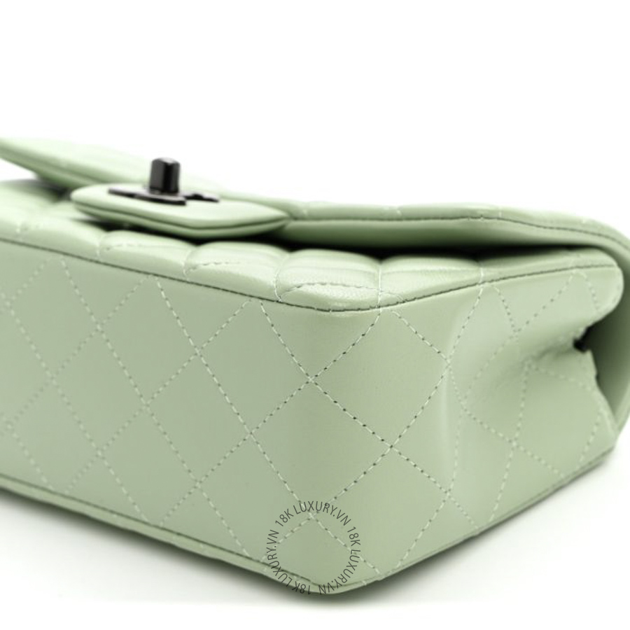 Túi Đeo Chéo Chanel Lambskin Quilted Mini Rectangular Flap Light Green CDBC352 20 Túi Đeo Chéo Chanel Lambskin Quilted Mini Rectangular Flap Light Green CDBC352