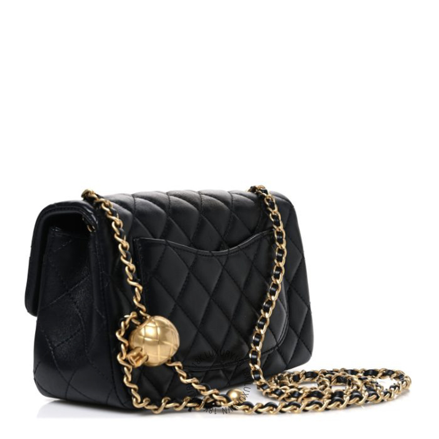 Túi Đeo Chéo Chanel Lambskin Quilted Mini Rectangular Pearl Crush Flap Black CDBC852