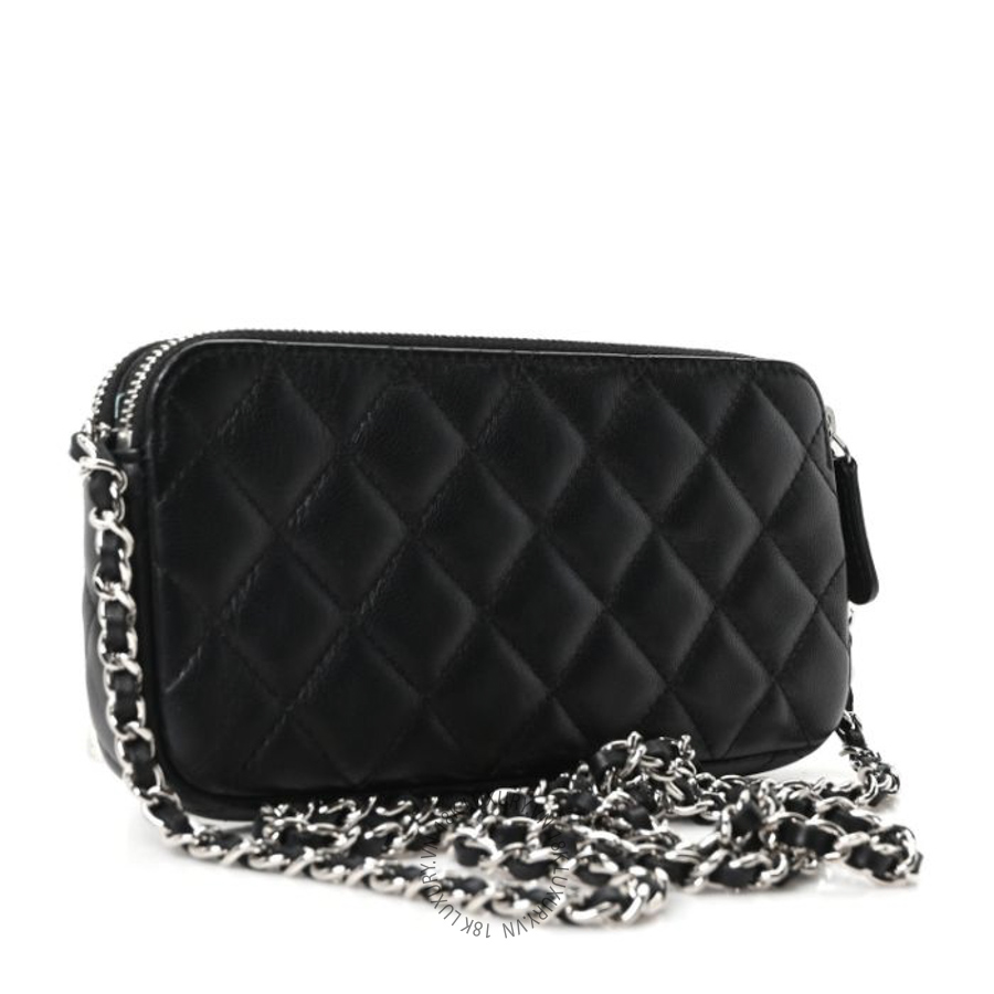 Túi Đeo Chéo Chanel Lambskin Quilted Small Clutch With Chain Black CDBC838