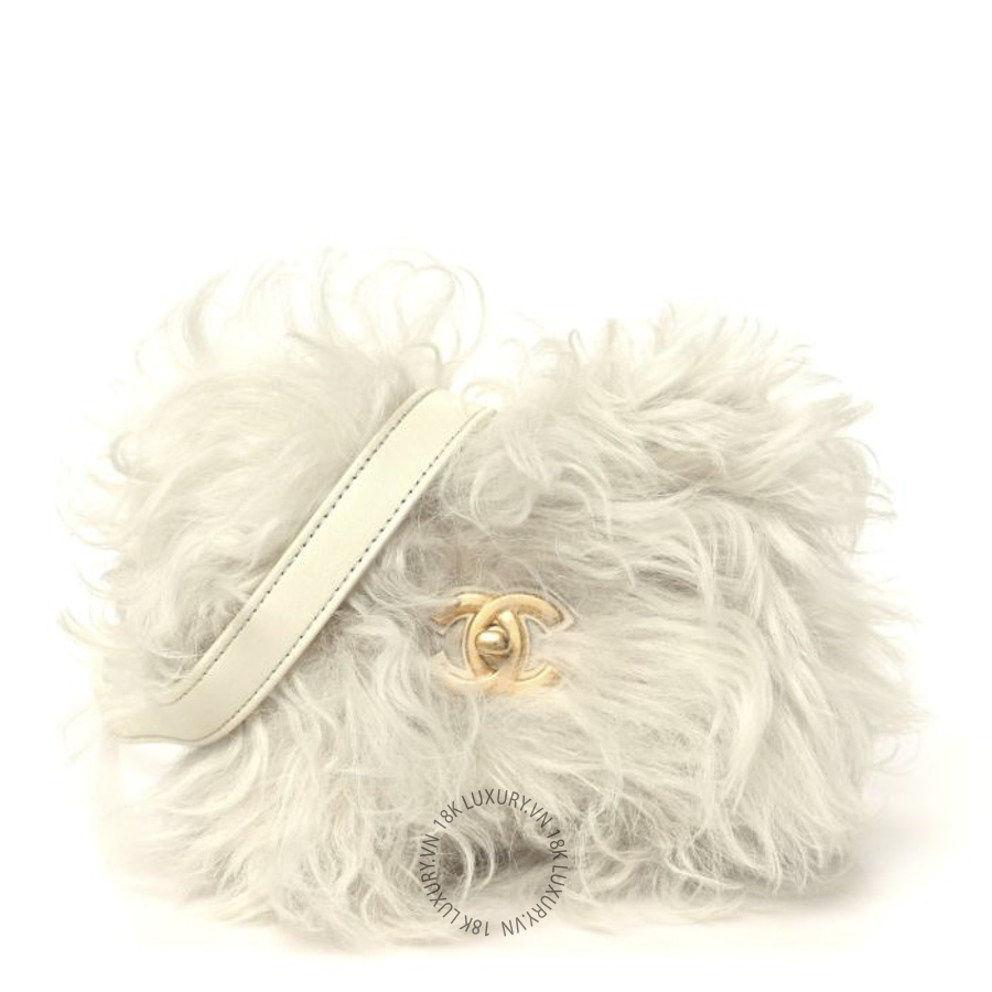 Túi Đeo Chéo Chanel Shearling Lambskin Flap White CDBC461
