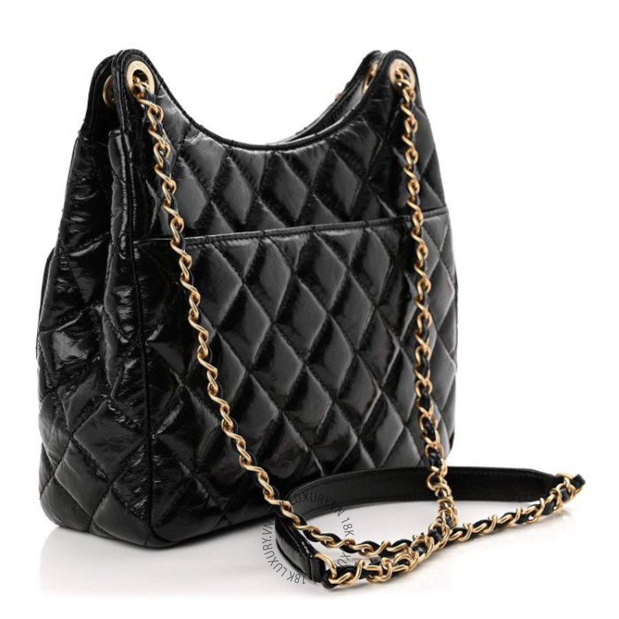 Túi Đeo Chéo Chanel Shiny Crumpled Calfskin Quilted Wavy CC Hobo Black CDBC909