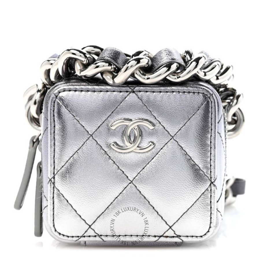Túi Hộp Đeo Chéo Chanel Gradient Metallic Lambskin Quilted Coco Punk Cube Clutch With Chain Silver Black CDBC685