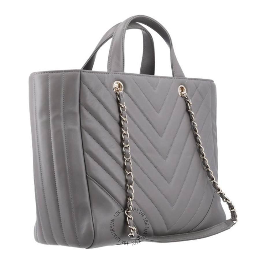 Túi Xách Chanel Aged Calfskin Chevron Quilted Large Classic Shopping Tote Grey CDBC302