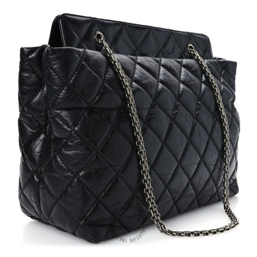 Túi Xách Chanel Aged Calfskin Quilted Reissue 2.55 Tote Black CDBC406