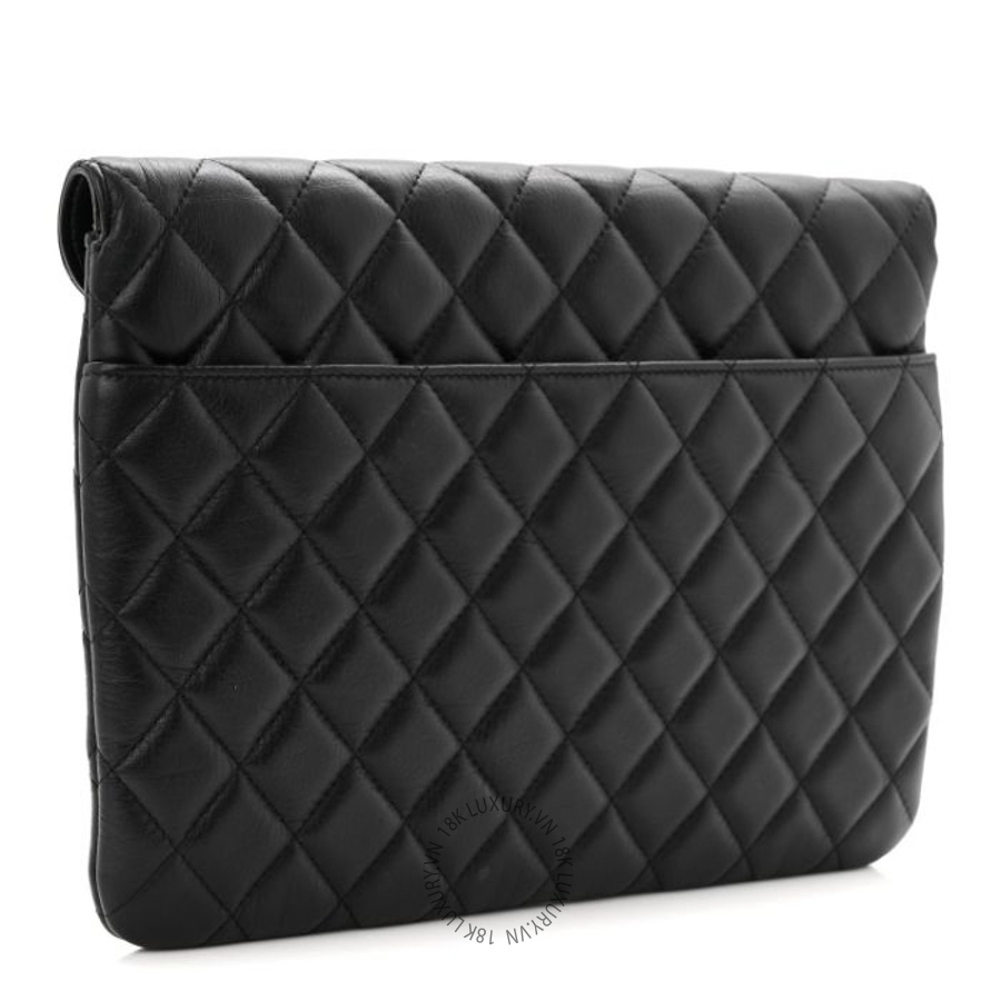 Túi Xách Chanel Calfskin Quilted Front Logo Enchained Clutch Black CDBC1121