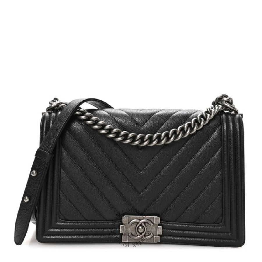Túi Xách Đeo Chéo Chanel Calfskin Chevron Quilted New Medium Boy Flap Black CDBC298