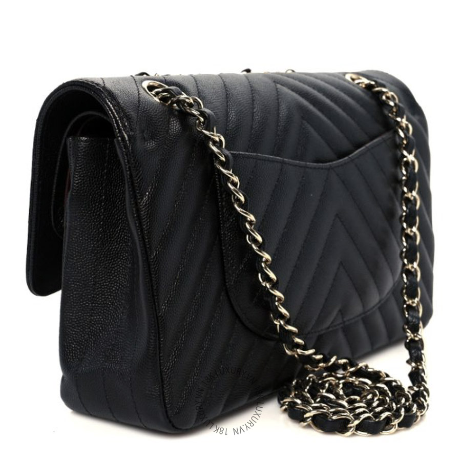 Túi Xách Đeo Chéo Chanel Caviar Chevron Quilted Medium Double Flap Black CDBC1005