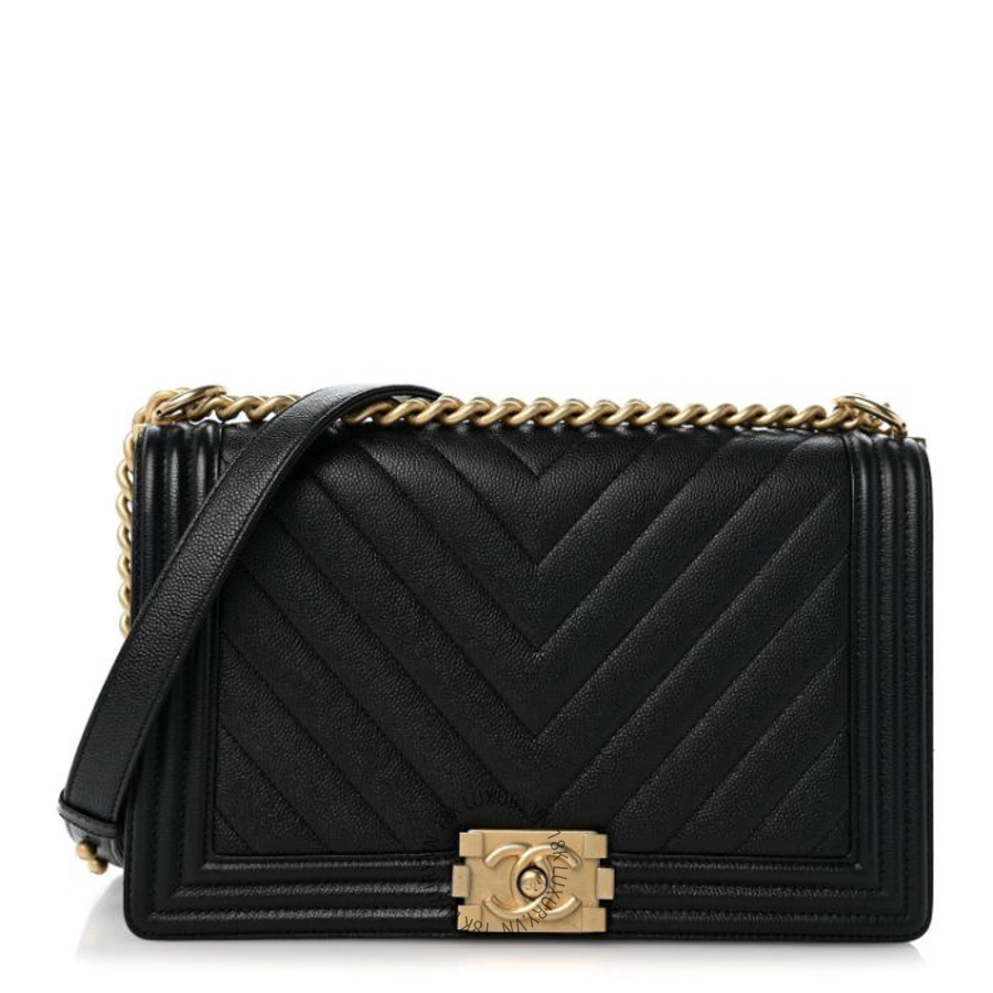 Túi Xách Đeo Chéo Chanel Caviar Chevron Quilted New Medium Boy Flap Black CDBC366