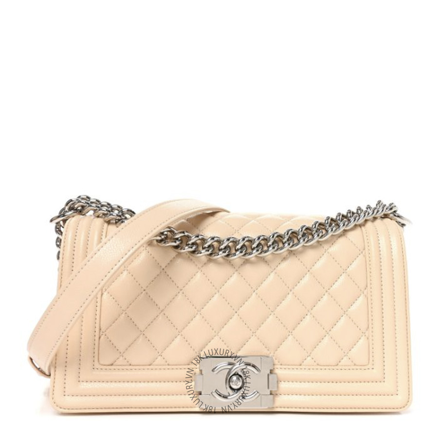 Túi Xách Đeo Chéo Chanel Caviar Quilted Medium Boy Flap Beige CDBC644