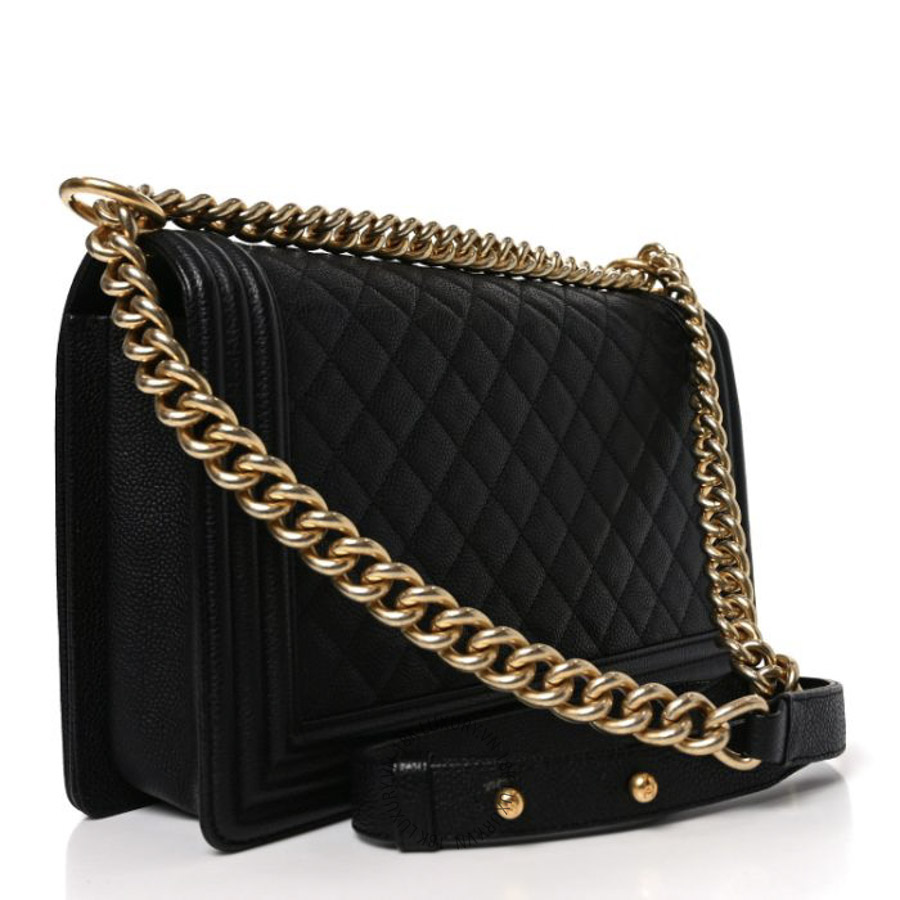 Túi Xách Đeo Chéo Chanel Caviar Quilted New Medium Boy Flap Black CDBC021