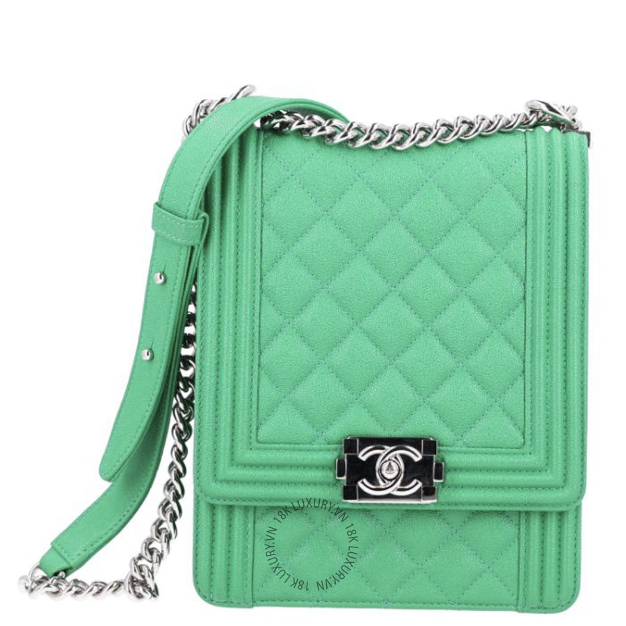 Túi Xách Đeo Chéo Chanel Caviar Quilted North South Boy Flap Green CDBC892