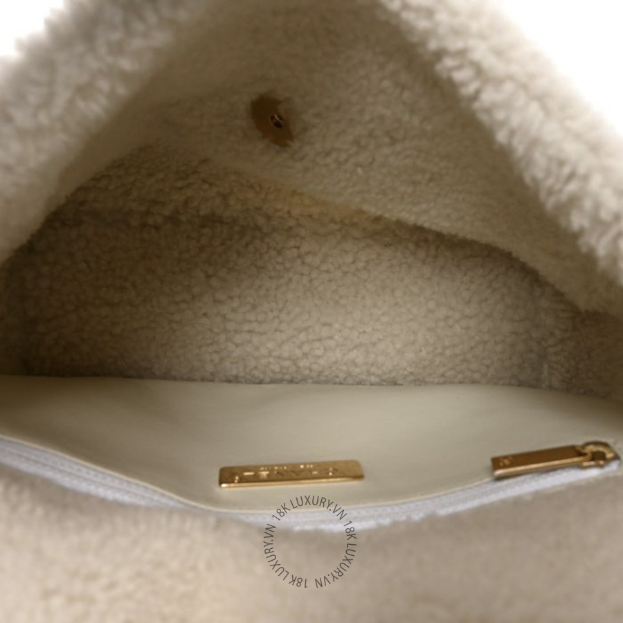 Túi Xách Đeo Chéo Chanel Crumpled Calfskin Shearling Sheepskin Medium Chanel 19 Flap White CDBC524 17 Túi Xách Đeo Chéo Chanel Crumpled Calfskin Shearling Sheepskin Medium Chanel 19 Flap White CDBC524