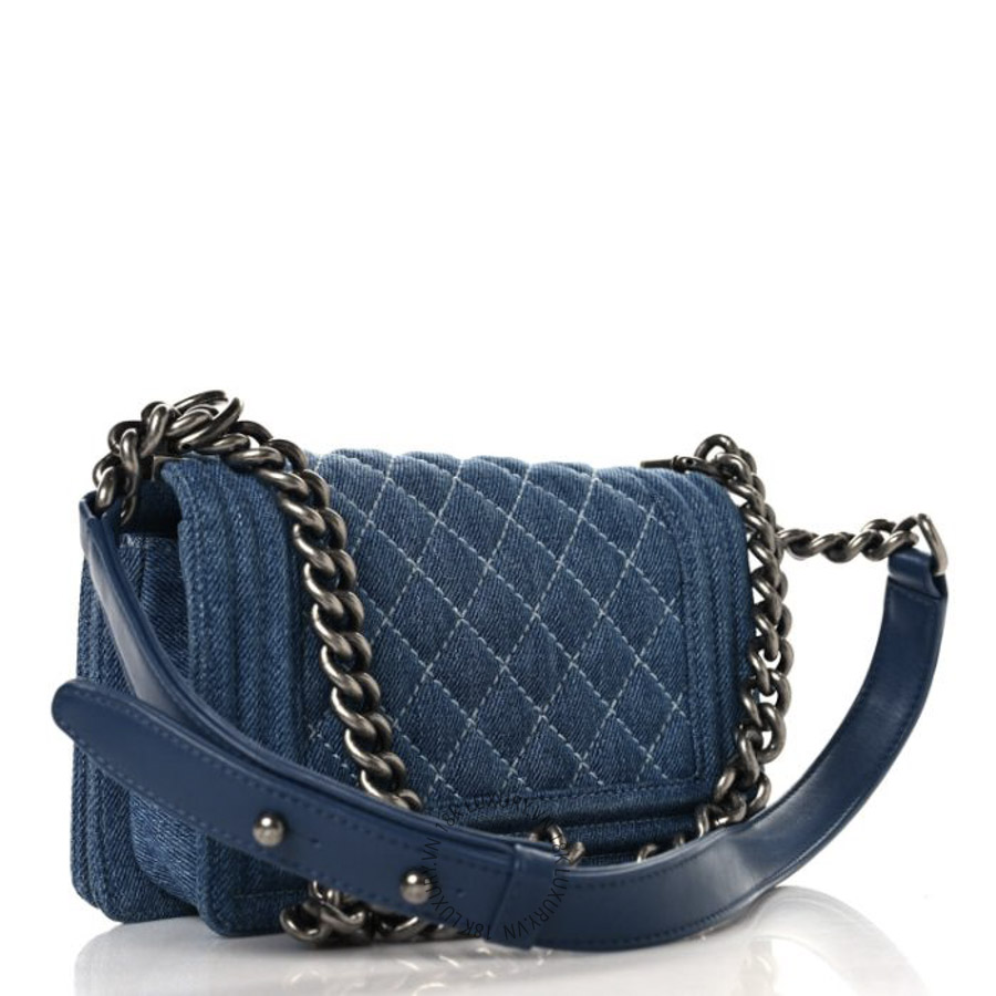 Túi Xách Đeo Chéo Chanel Denim Quilted Small Boy Flap Blue CDBC618