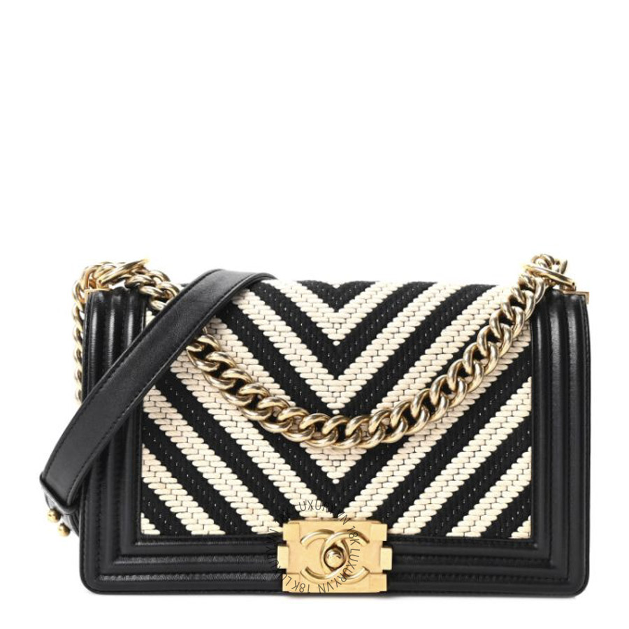 Túi Xách Đeo Chéo Chanel Fabric Chevron Braided Medium Boy Flap Black White CDBC867