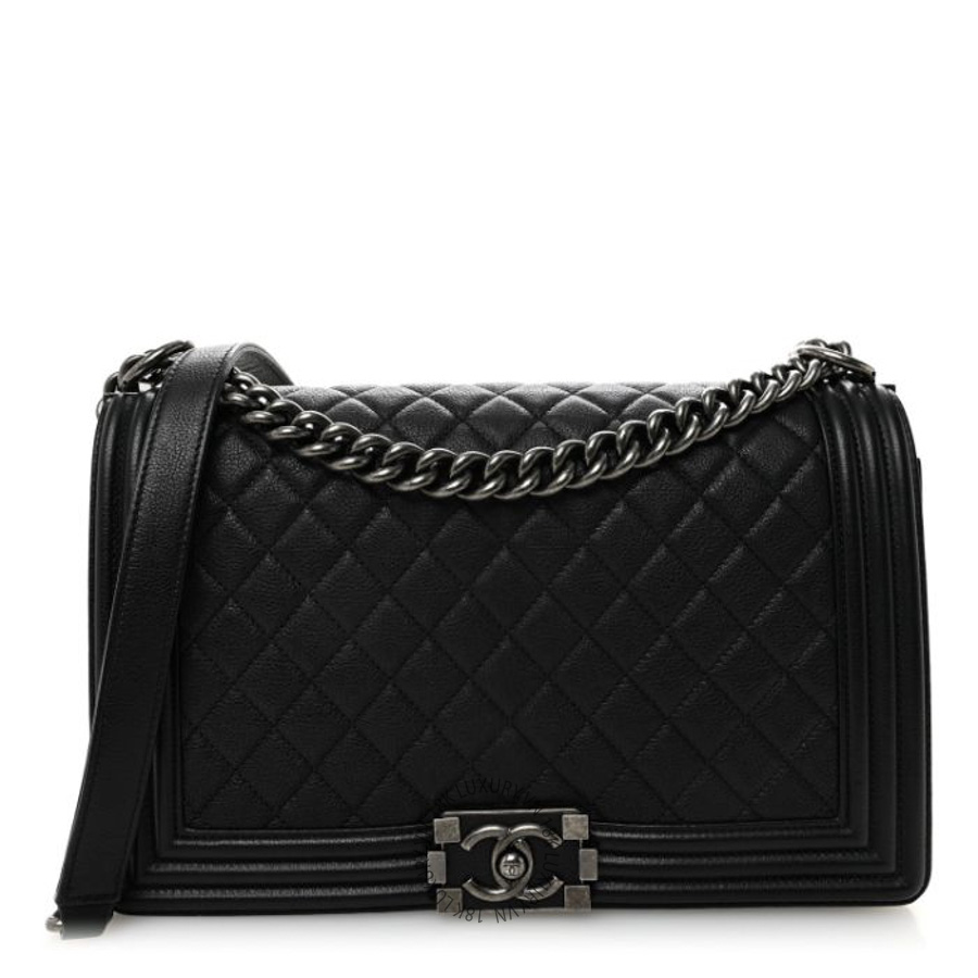 Túi Xách Đeo Chéo Chanel Grained Calfskin Quilted New Medium Boy Flap Black CDBC203
