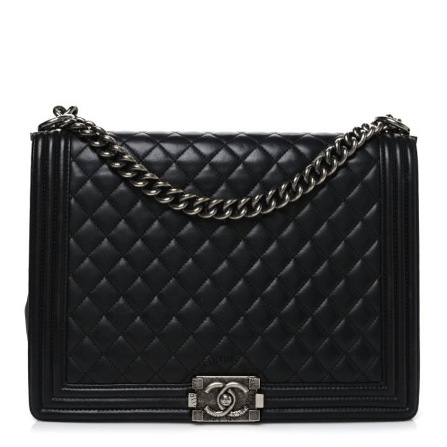 Túi Xách Đeo Chéo Chanel Lambskin Quilted Large Boy Flap Black CDBC221
