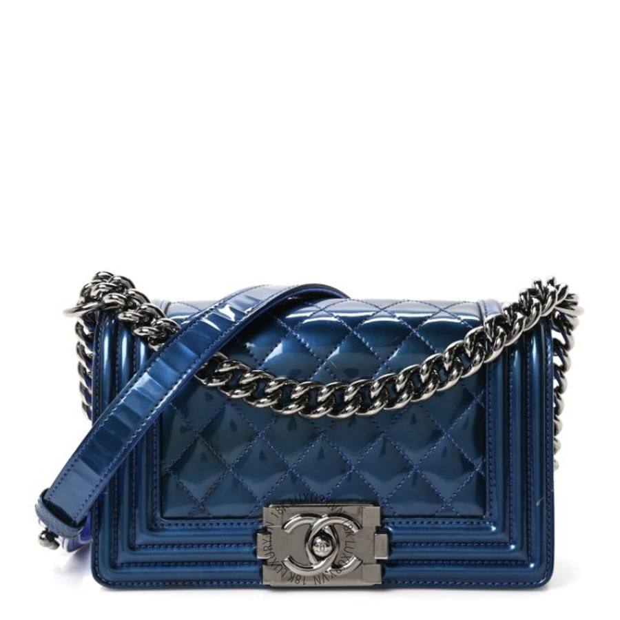 Túi Xách Đeo Chéo Chanel Metallic Patent Calfskin Quilted Small Boy Flap Blue CDBC962
