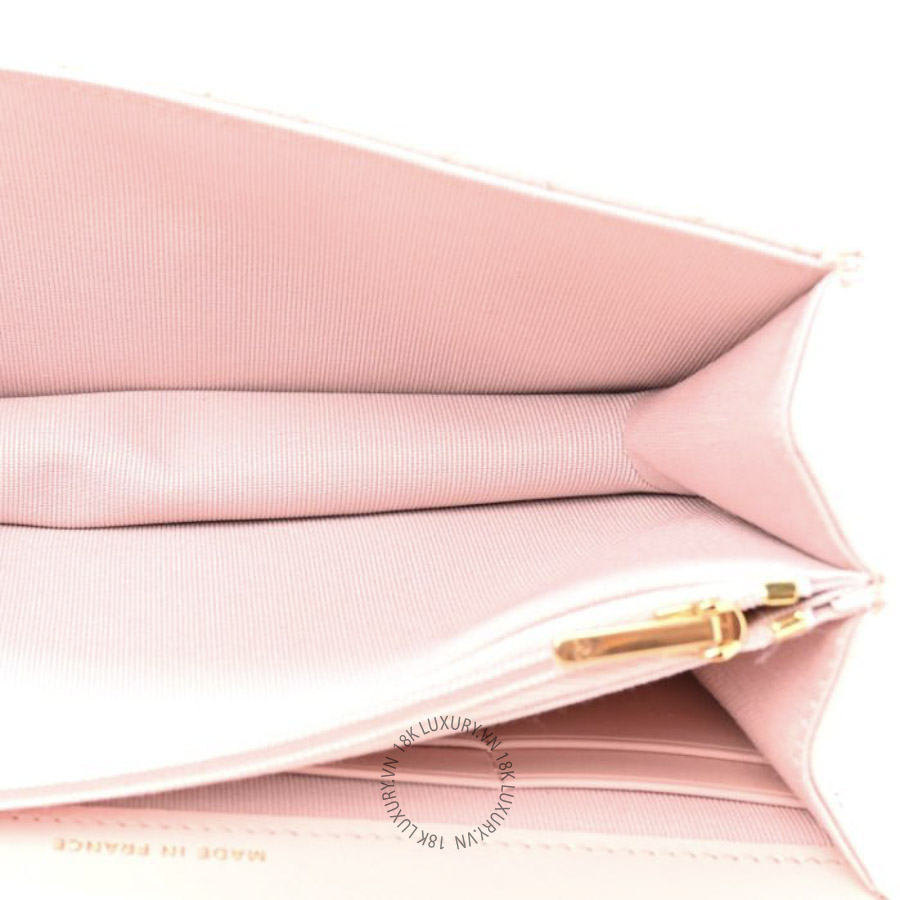Túi Xách Đeo Chéo Chanel Shiny Caviar Quilted Flap Charm Wallet On Chain WOC Light Pink CDBC801 19 Túi Xách Đeo Chéo Chanel Shiny Caviar Quilted Flap Charm Wallet On Chain WOC Light Pink CDBC801