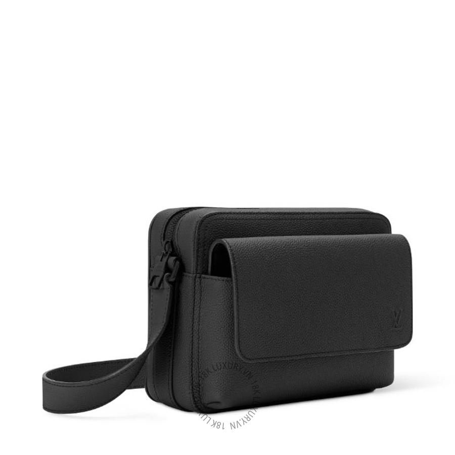 Túi xách đeo chéo Louis Vuitton Boarding Messenger M15265 NTLV332