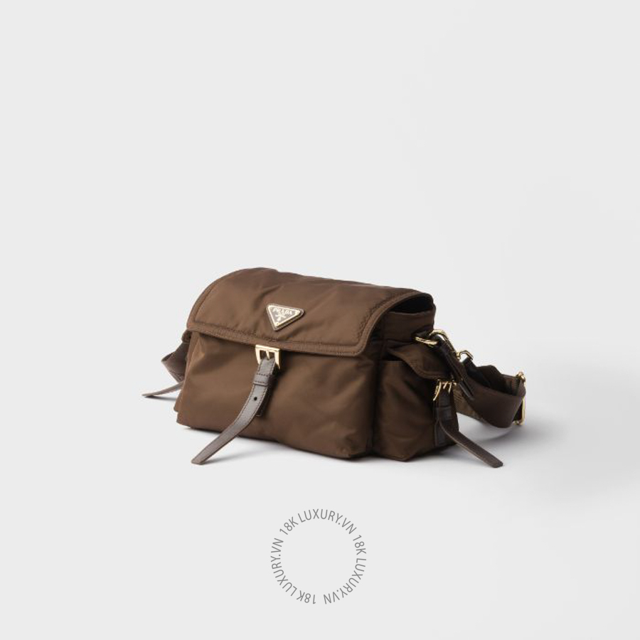 Túi xách đeo chéo Prada Explore medium Re-Nylon shoulder bag with flap 1BD394_RDLN_F0038_V_NOO NTPR092