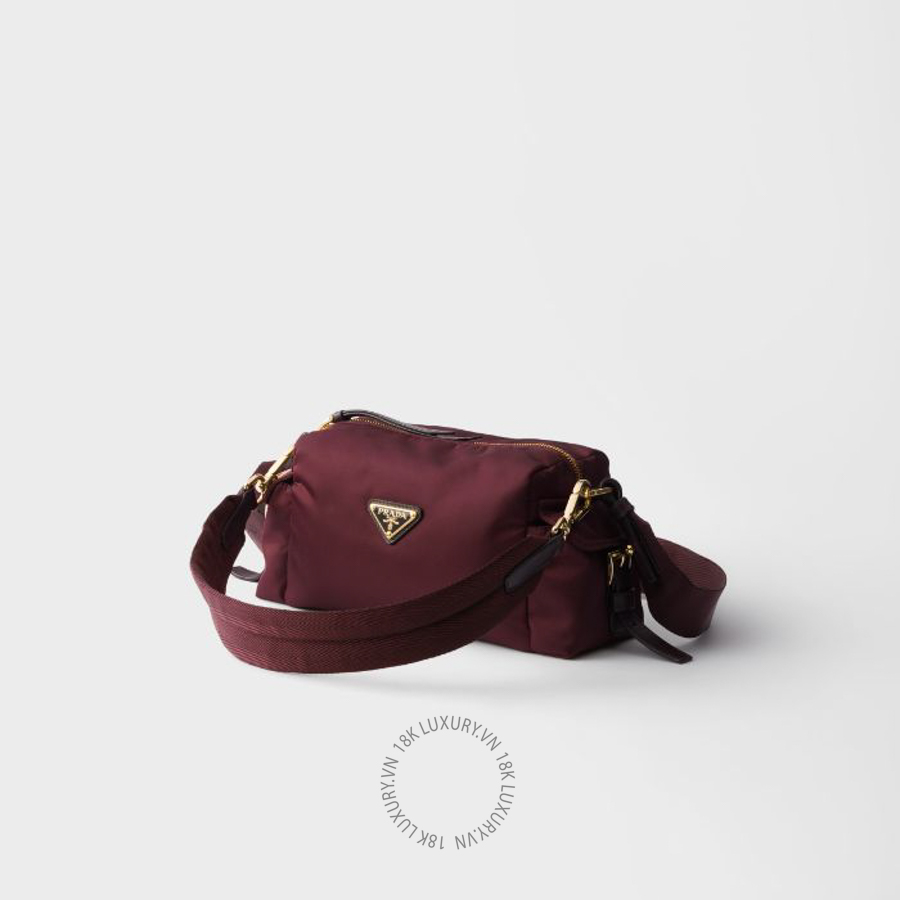 Túi xách đeo chéo Prada Explore small Re-Nylon and leather shoulder bag 1BH232_RDLN_F0007_V_NOO NTPR085