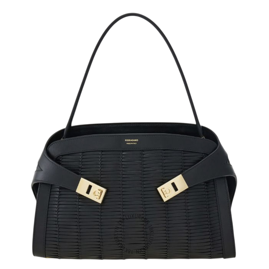 Túi Xách Đeo Chéo Salvatore Ferragamo Hug Soft shoulder bag (M) black 21A674792879 MTRK244