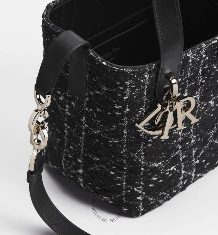 Túi Xách Đeo Chéo Small Dior Toujours Vertical Tote Bag M2835ODFG_M911 AMXM282