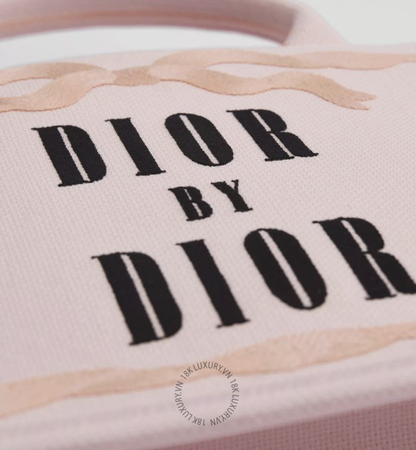 Túi Xách Medium Dior Book Tote with Strap Pink Book Cover Embroidery M1354PEWL_M03I AMXM186 14 Túi Xách Medium Dior Book Tote with Strap Pink Book Cover Embroidery M1354PEWL_M03I AMXM186