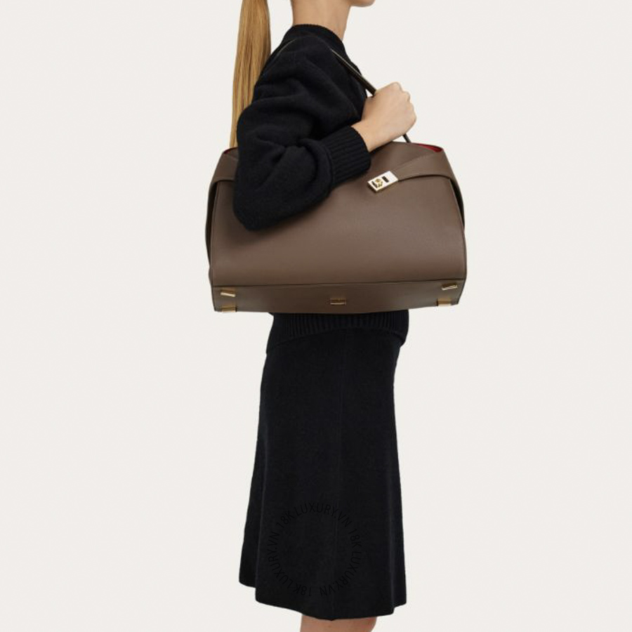 Túi Xách Salvatore Ferragamo Hug Soft bicolor shoulder bag (L) Clay/Flame red 219939780516 natural brown MTRK219