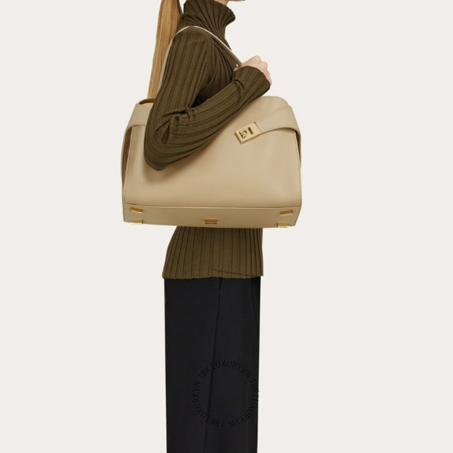 Túi Xách Salvatore Ferragamo Hug Soft bicolor shoulder bag (L) Stone 219939780517 MTRK220