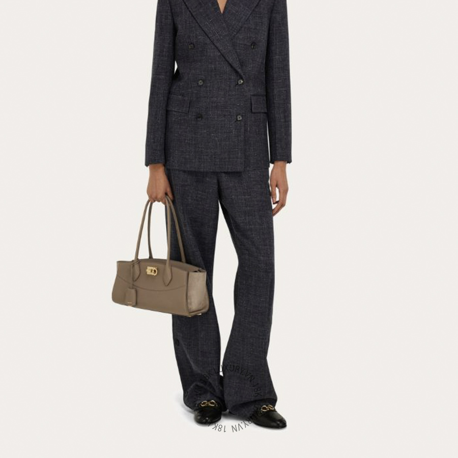 Túi Xách Salvatore Ferragamo New Studio Soft bag East West Taupe (M) 21A713795214 MTRK150