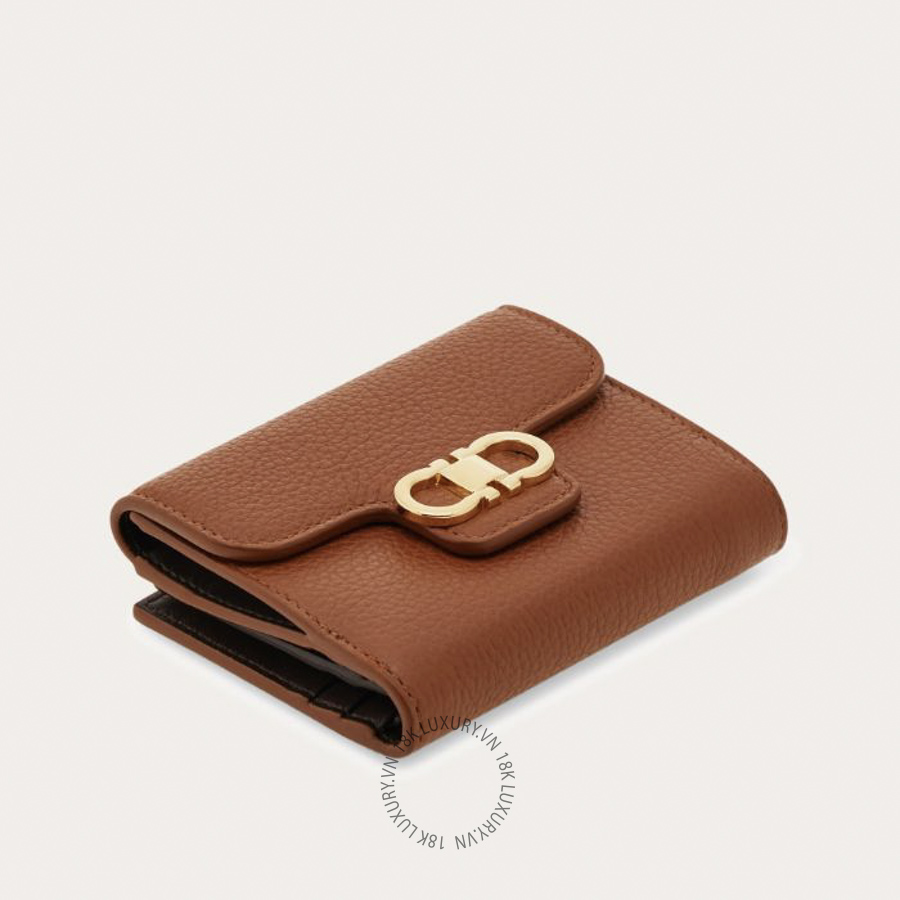 Ví Salvatore Ferragamo Gancini compact wallet cognac 220961785779 WBLP003